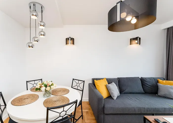 Pachonskiego Urban Chic By Bookinghost *